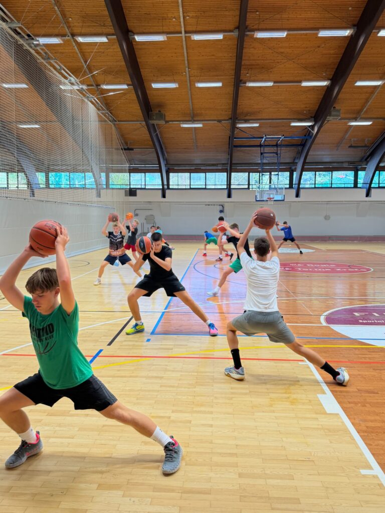 KK Šentvid – trening na Rogli